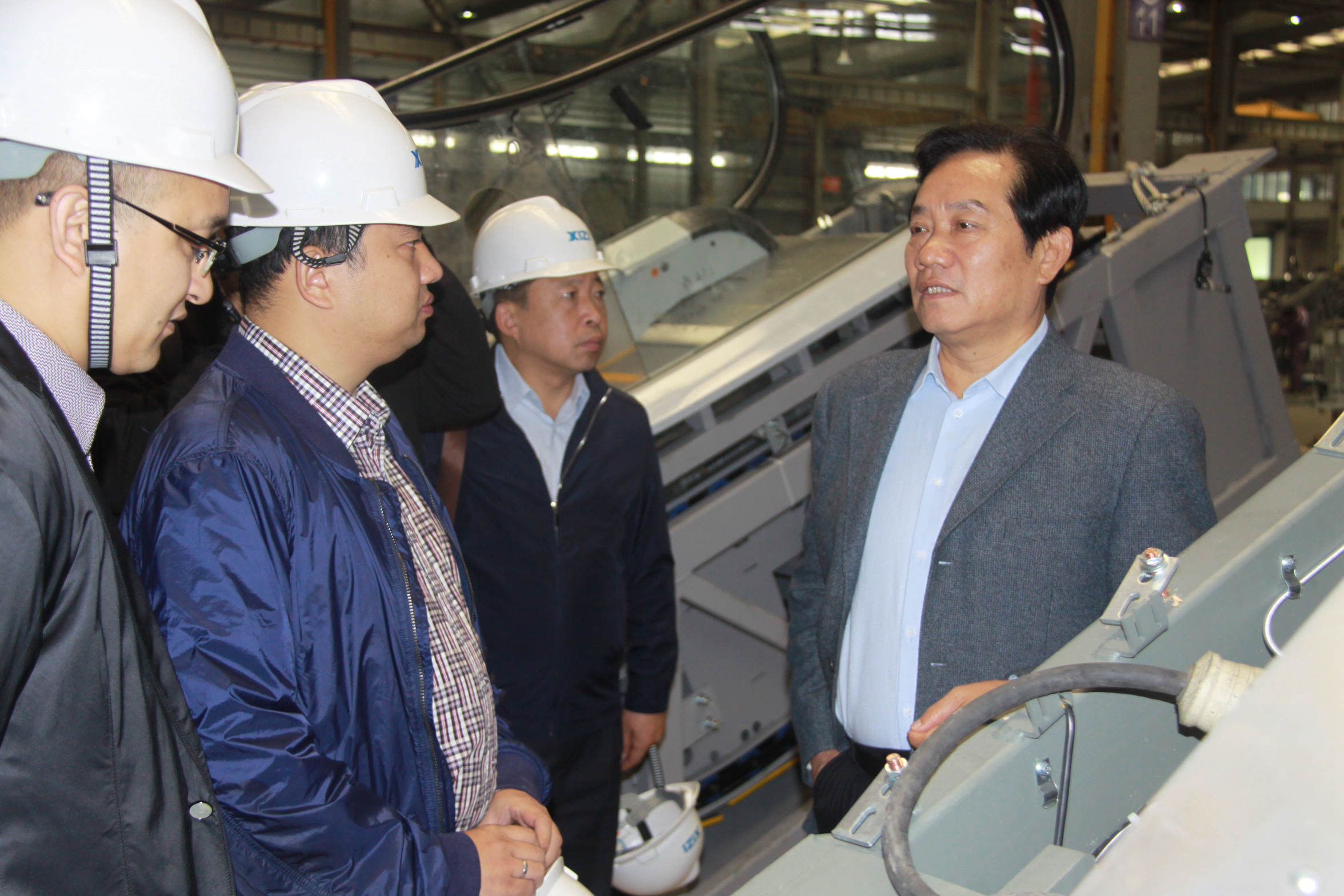 �����︰���ݿ������Ӽ���